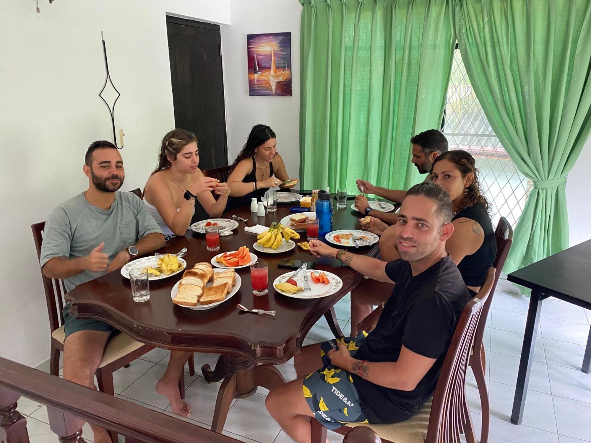 Cloud Inn Kandy Homestay Zewnętrze zdjęcie